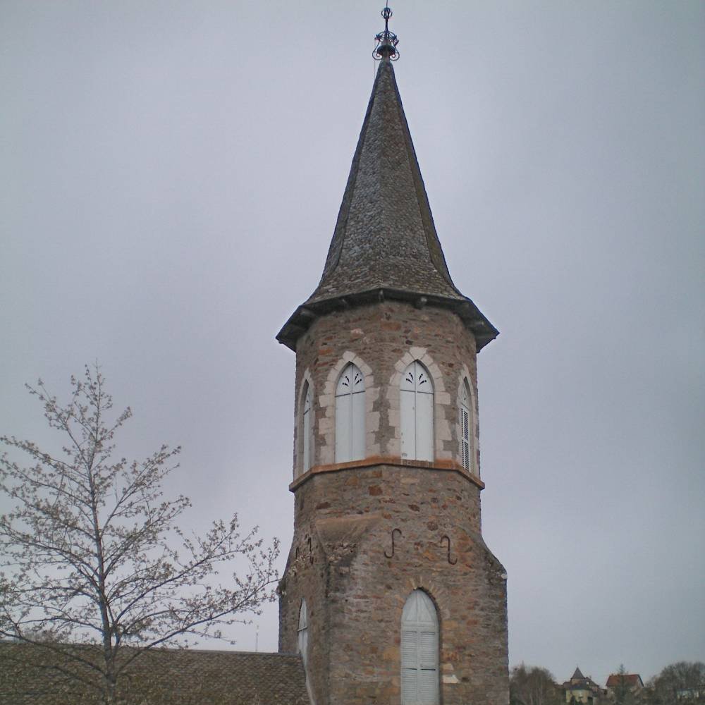 Vue générale du clocher de l'église Saint-Firmin de Salmiech - Arnaud Villefranque
