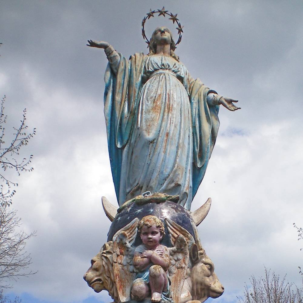 Statue de la Vierge