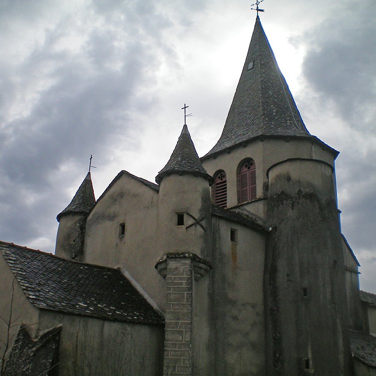 Vue générale de l'église de Saint-Sauveur de Grandfuel - Arnaud Villefranque