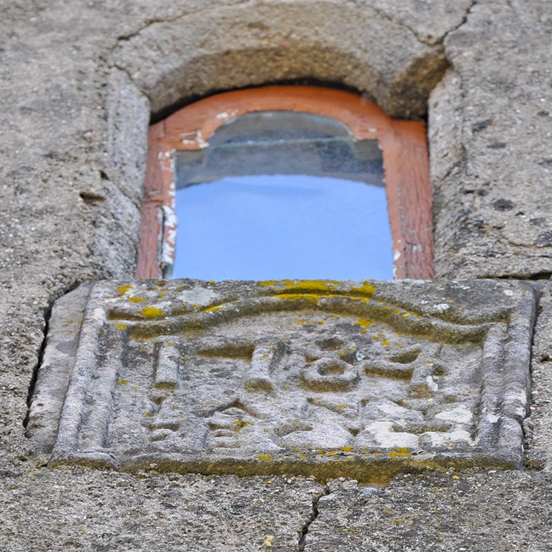 Date portée 1784 sur l'église de saint-André de Clauzelles - Arnaud Villefranque