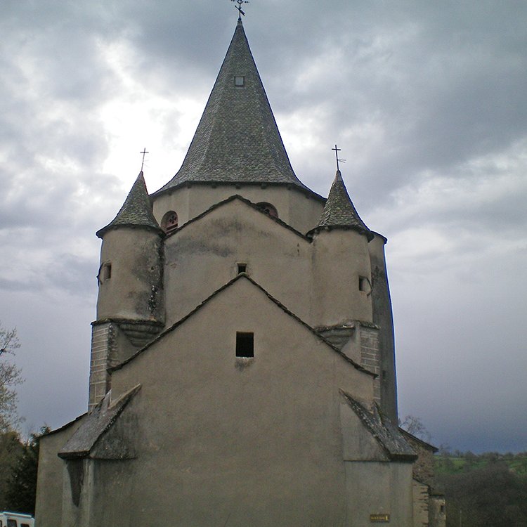 Vue générale du chevet de l'église de Saint Sauveur de Grandfuel - Arnaud Villefranque