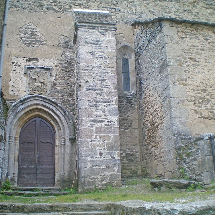 Vue générale du portail de l'église Saint-Georges de Camboulas - Arnaud Villefranque