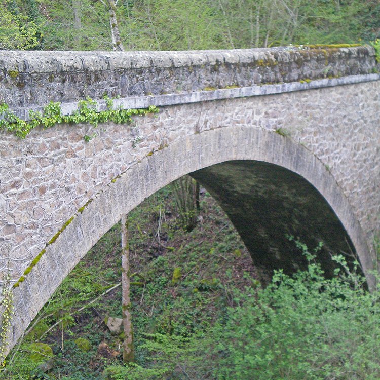 Vue du pont de Camboulas au dessus du Viaur - Arnaud Villefranque